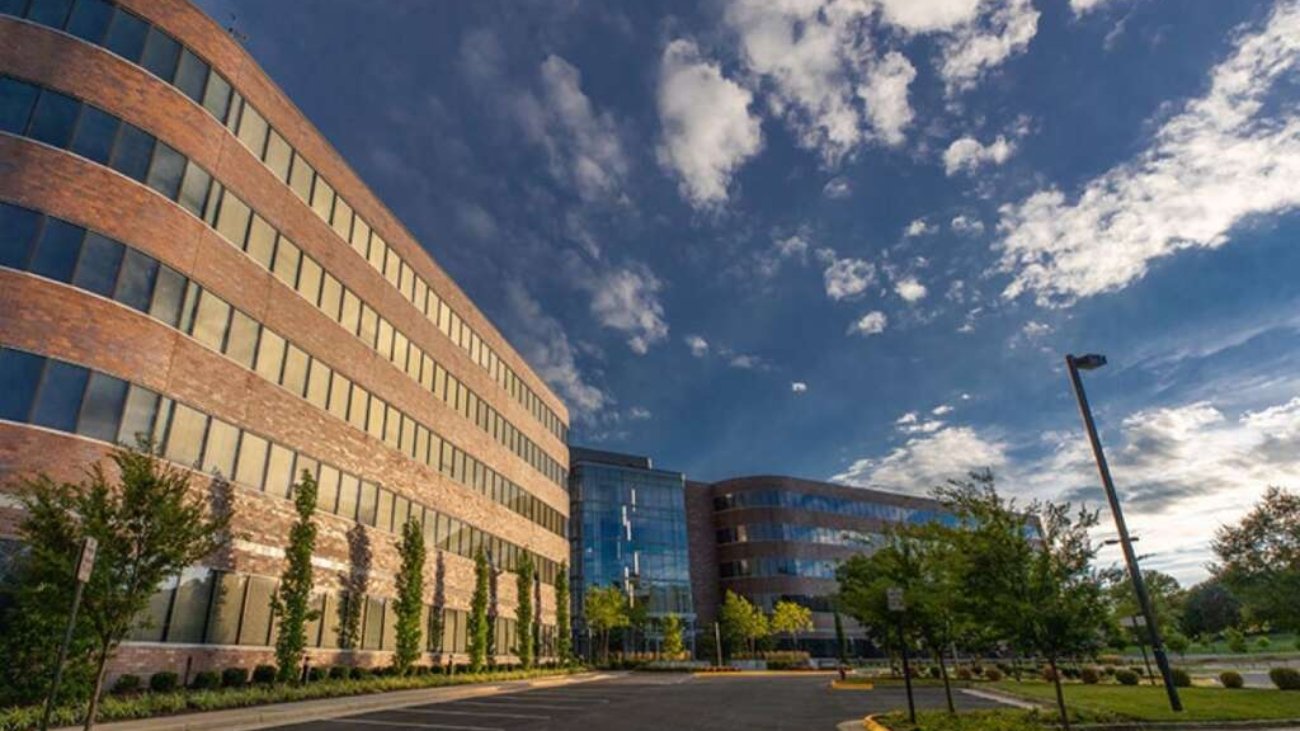 fbi,-dcis-raid-carahsoft-headquarters